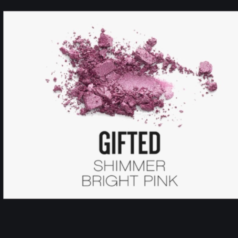 Younique eyeshadow refill in gifted